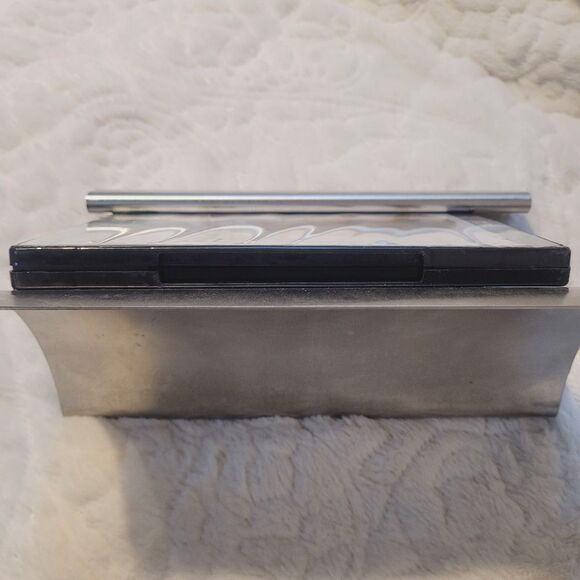 Ad Astra DVD Brad Pitt Tommy Lee Jones Liv Tyler Donald Sutherland - Picture 7 of 8